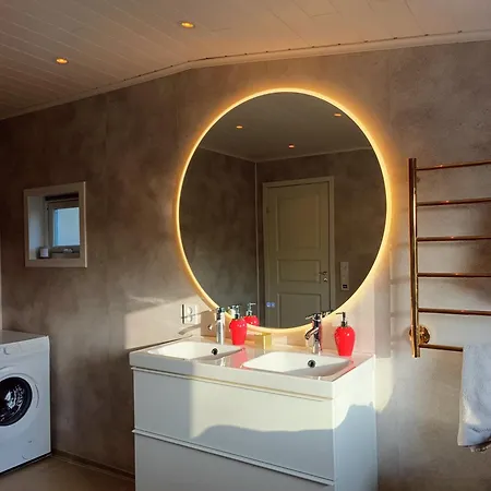 Sunny Terrace House Only 50 Min From Oslo Apartment *