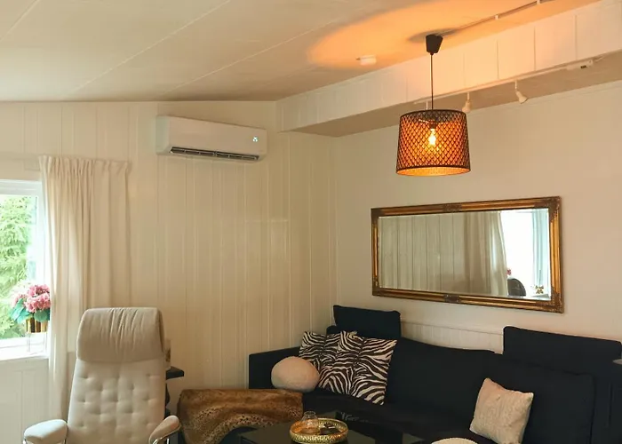 Sunny Terrace House Only 50 Min From Oslo Skjelfoss