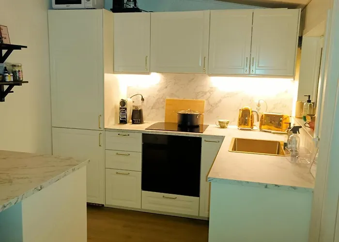 Sunny Terrace House Only 50 Min From Oslo *