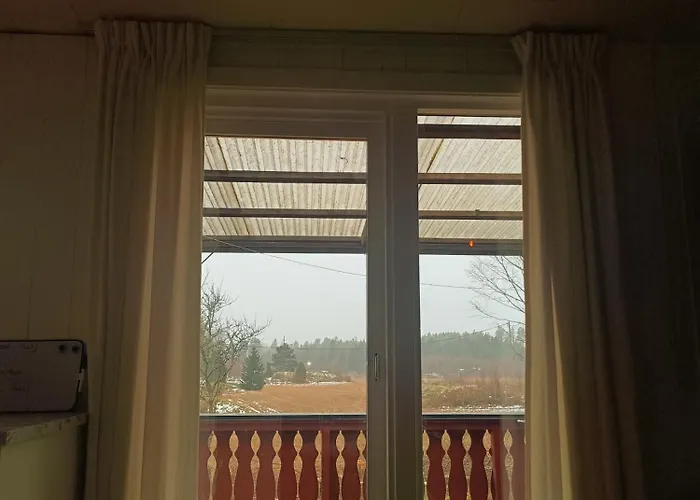 Sunny Terrace House Only 50 Min From Oslo * Skjelfoss